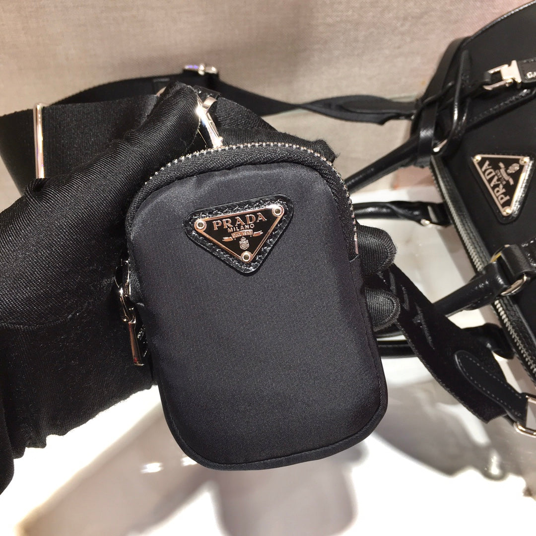 TOP HANDLE CROSSBODY BAG 20 IN BLACK RE-NYLON