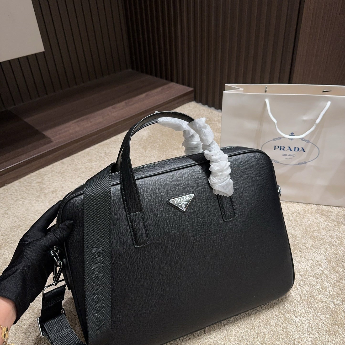 BRIEFCASE 39 IN BLACK SHINY SAFFIANO LEATHER