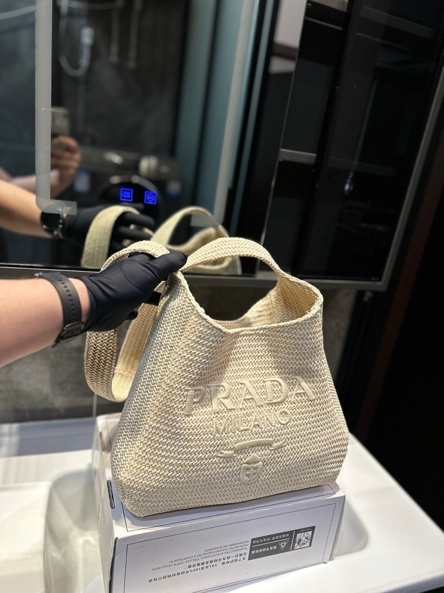 BEIGE EMBROIDED LOGO TOTE BAG 32 IN BEIGE WOVEN RAFFIA
