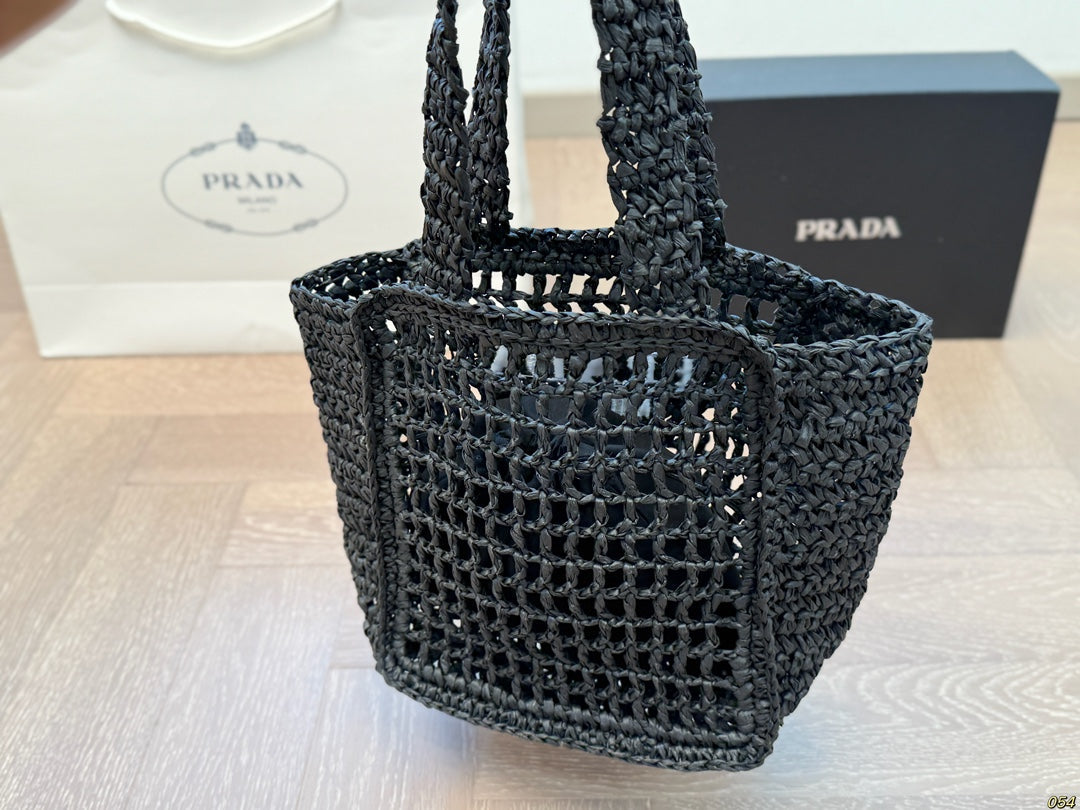WHITE EMBROIDED LOGO TOTE BAG 22 IN BLACK WOVEN RAFFIA