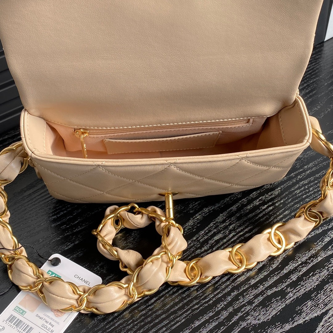 SMALL FLAP BAG 21 IN AKAROA BEIGE CALFSKIN GOLD DOUBLE C THICK CHAIN