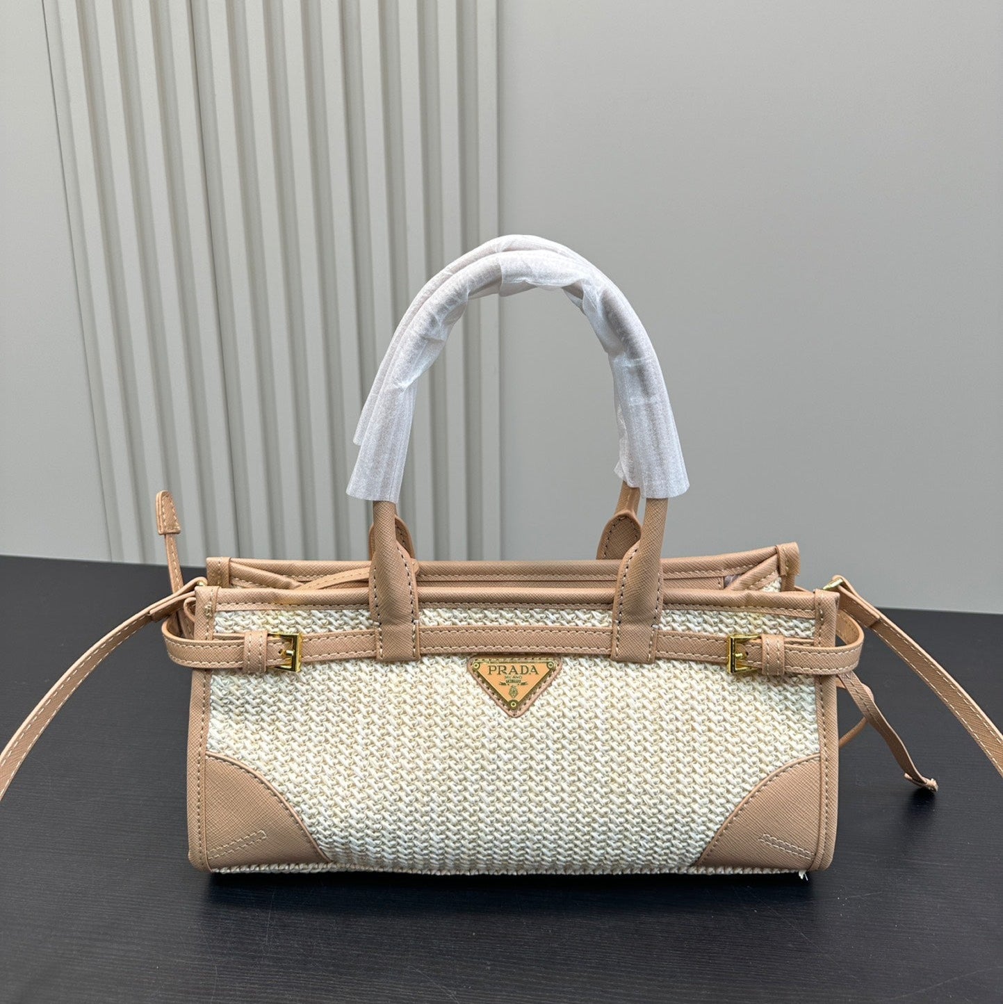 BONNIE SOFT LUX HANDBAG 32 IN BEIGE WOVEN RAFFIA WITH TAN CALFSKIN