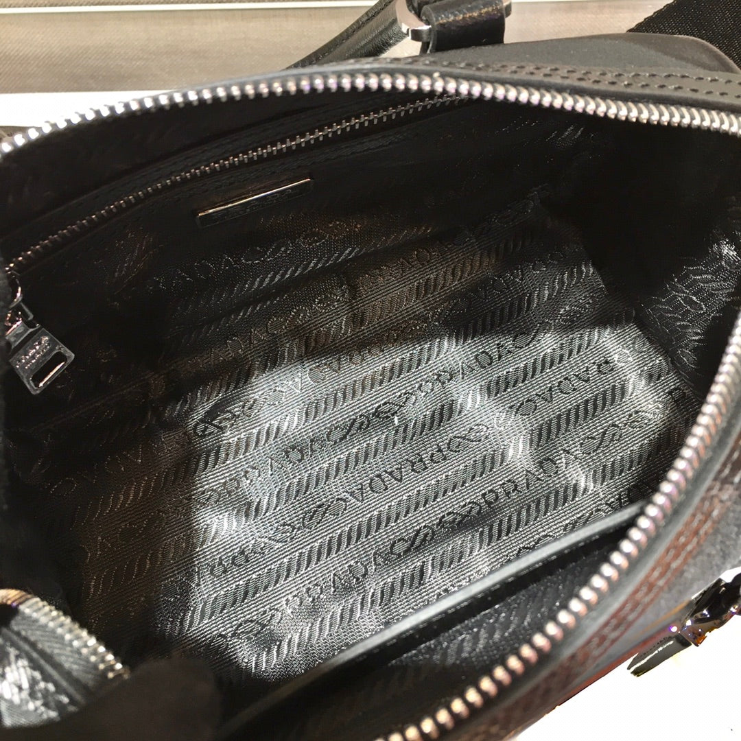 TOP HANDLE CROSSBODY BAG 20 IN BLACK RE-NYLON