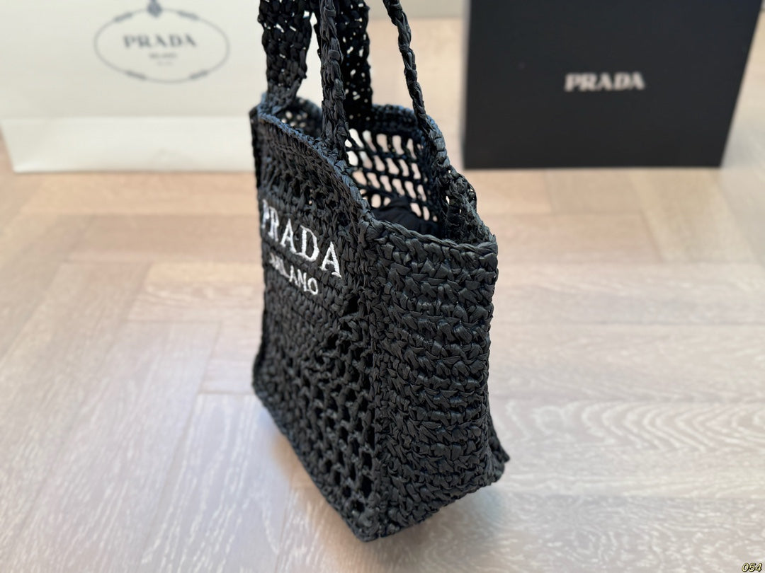 WHITE EMBROIDED LOGO TOTE BAG 22 IN BLACK WOVEN RAFFIA
