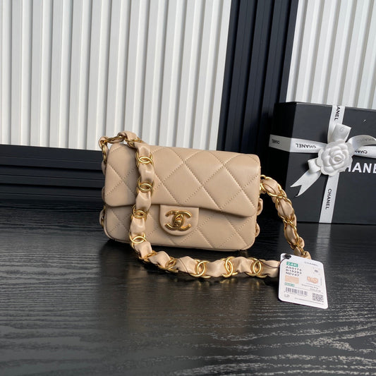 SMALL FLAP BAG 21 IN AKAROA BEIGE CALFSKIN GOLD DOUBLE C THICK CHAIN