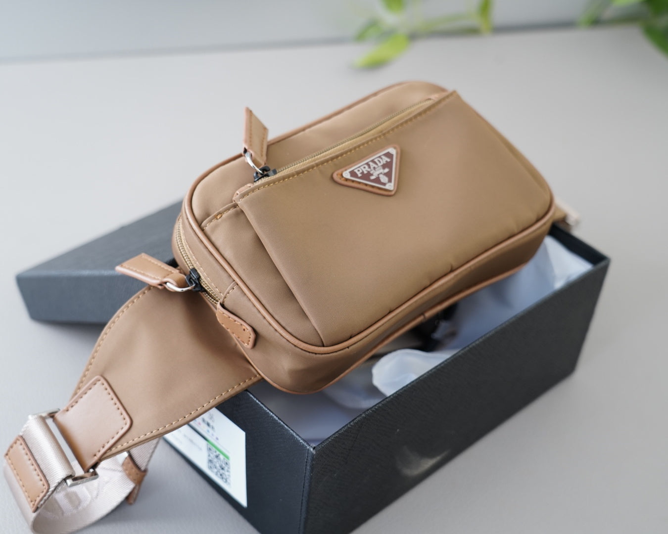 SHOULDER BAG 22 IN TAN BROWN RE-NYLON