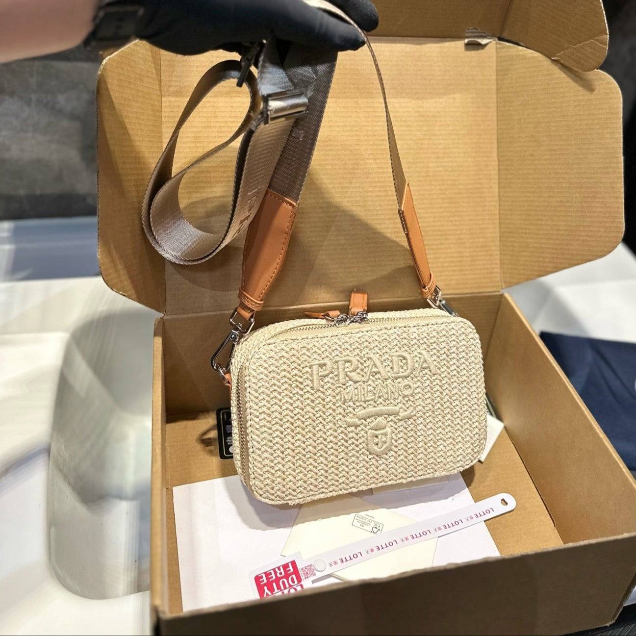 BEIGE EMBROIDED LOGO SHOULDER BAG 20 IN BEIGE MIX BROWN WOVEN RAFFIA