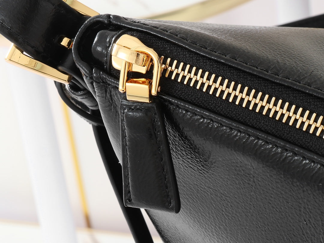 TRIANGLE LOGO HOBO BAG 39 IN BLACK SMOOTH CALFSKIN
